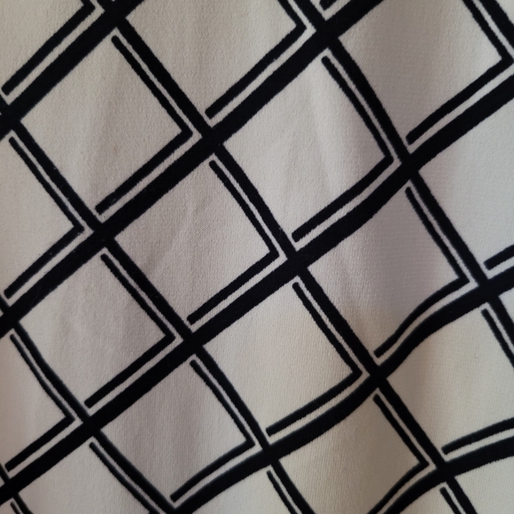 Jones New York dressy tank, Size M - Picture 4 of 5